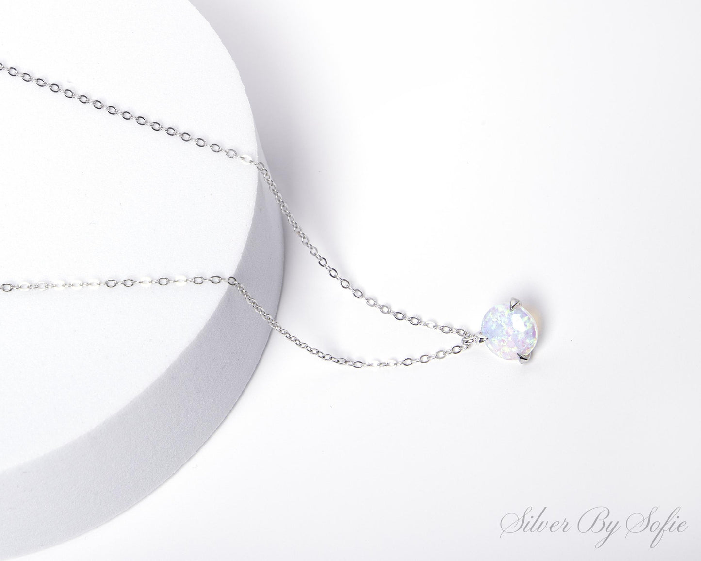 White opal sterling silver 3 prong necklace